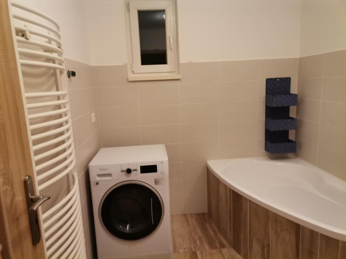Apartman Family S Vyhladom Na Choc Lucky Exterior photo